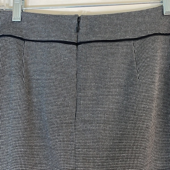 NWT. Calvin Klein 8 Little Houndstooth Pencil Skirt. - Picture 12 of 13